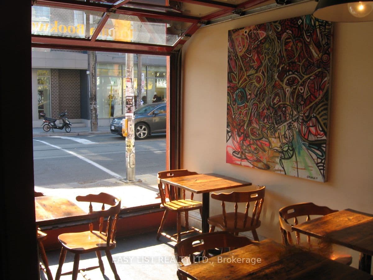 512 Queen Street W thumbnail 5