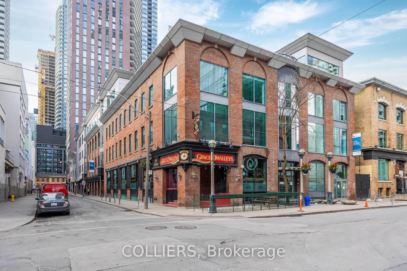 14 Duncan Street, Unit 208 - Image 1