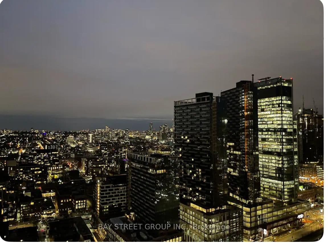 21 Iceboat Terrace, Unit 4303 thumbnail 11