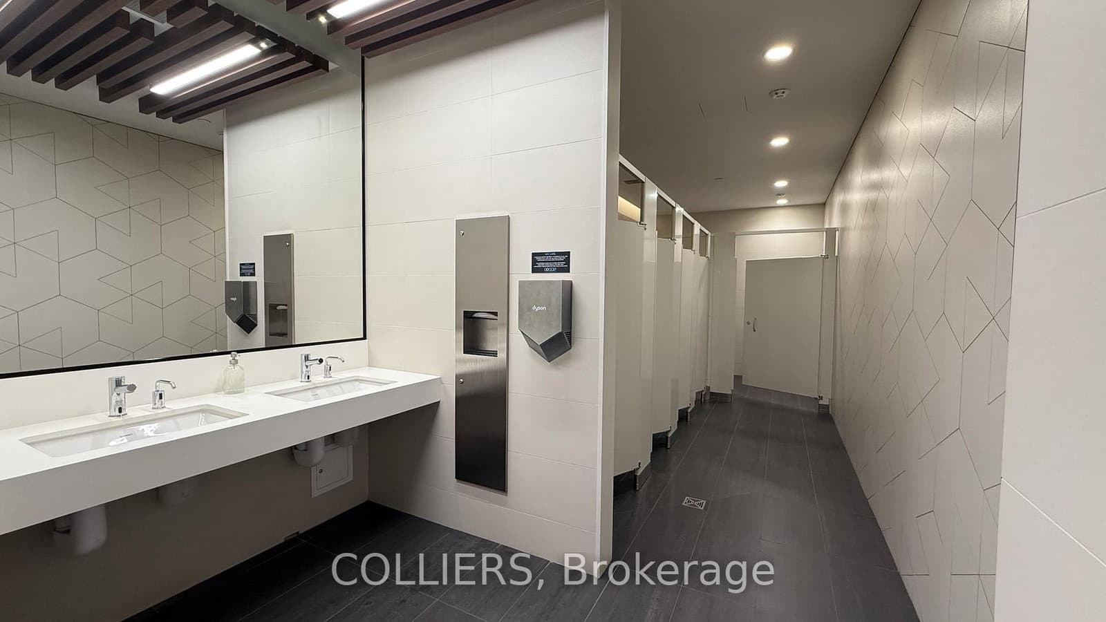 130 Queens Quay, Unit 700B thumbnail 26