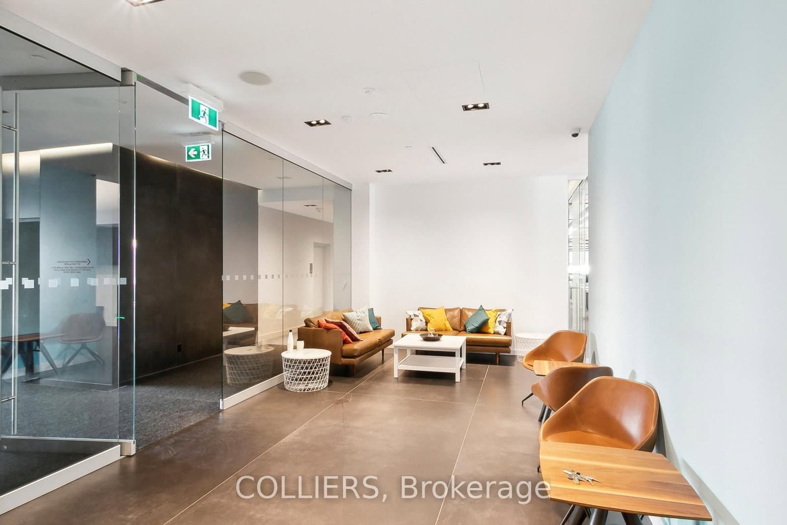 130 Queens Quay, Unit 700B thumbnail 3