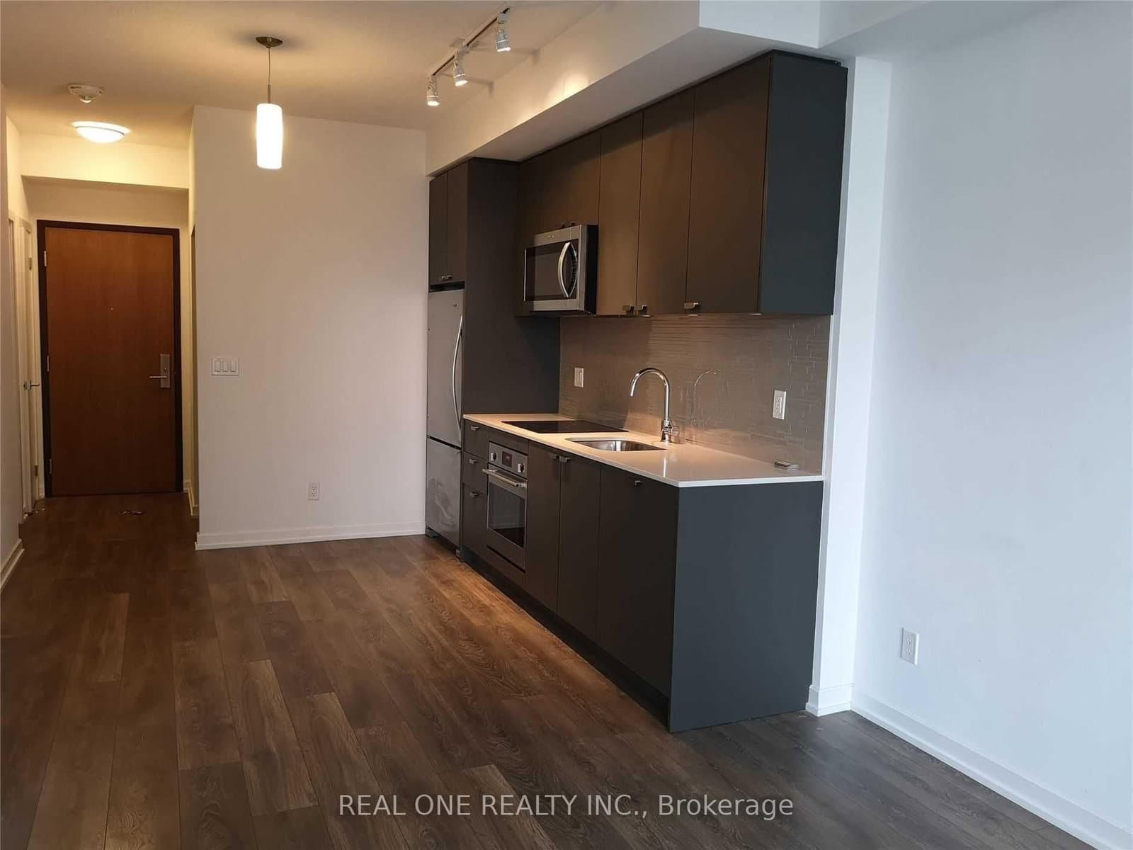 56 56 Forest Manor Road, Unit 1 thumbnail 5