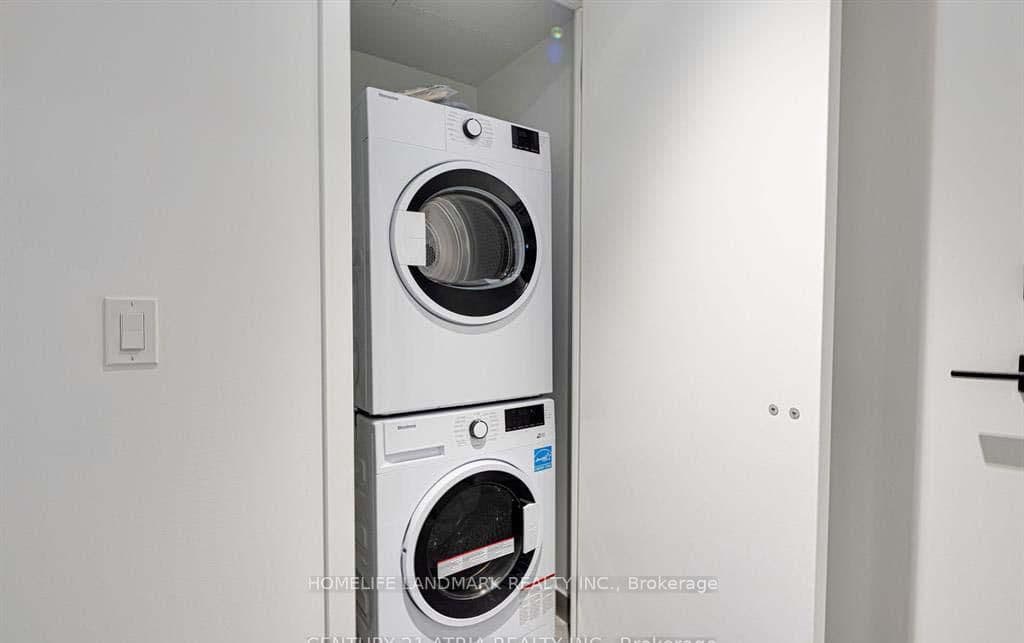 319 Jarvis Street, Unit 1701 thumbnail 11