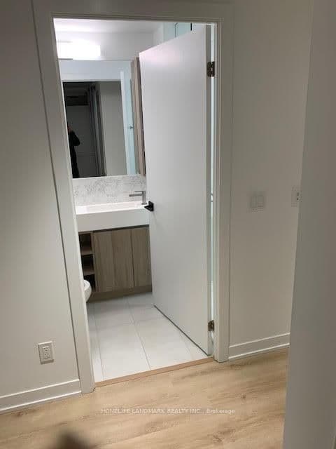 319 Jarvis Street, Unit 1701 thumbnail 12