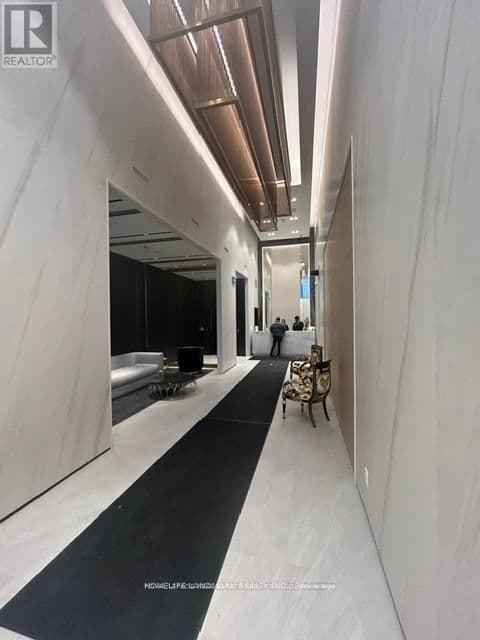319 Jarvis Street, Unit 806 thumbnail 3