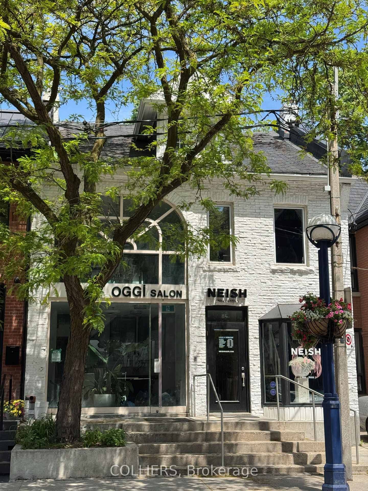 84A Scollard Street thumbnail 3