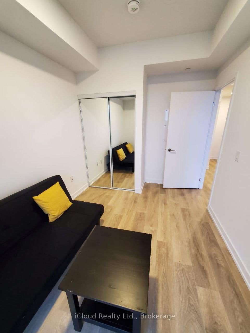 225 Sumach Street, Unit 610 thumbnail 2