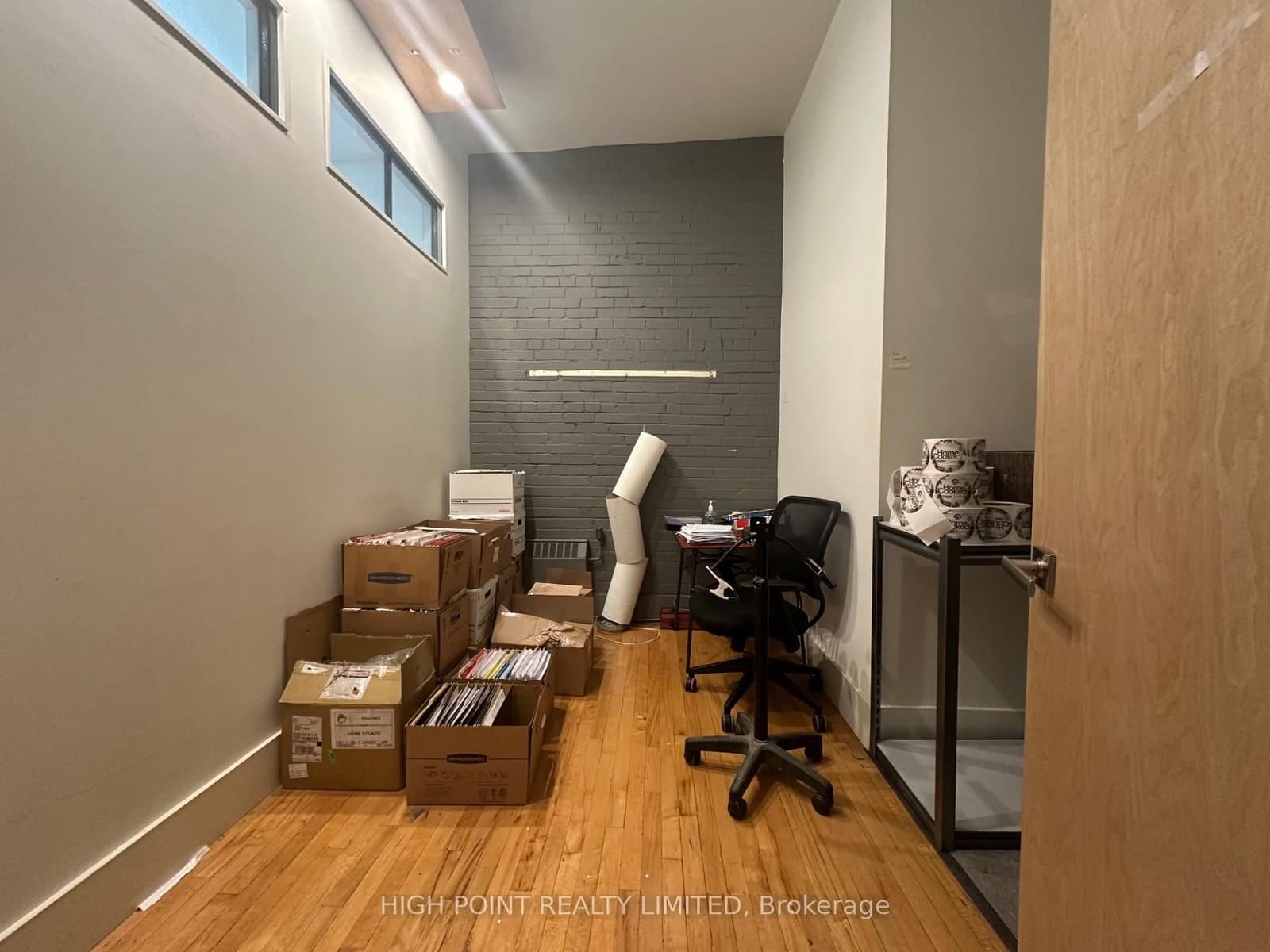 12 Birch Avenue, Unit 207 thumbnail 3