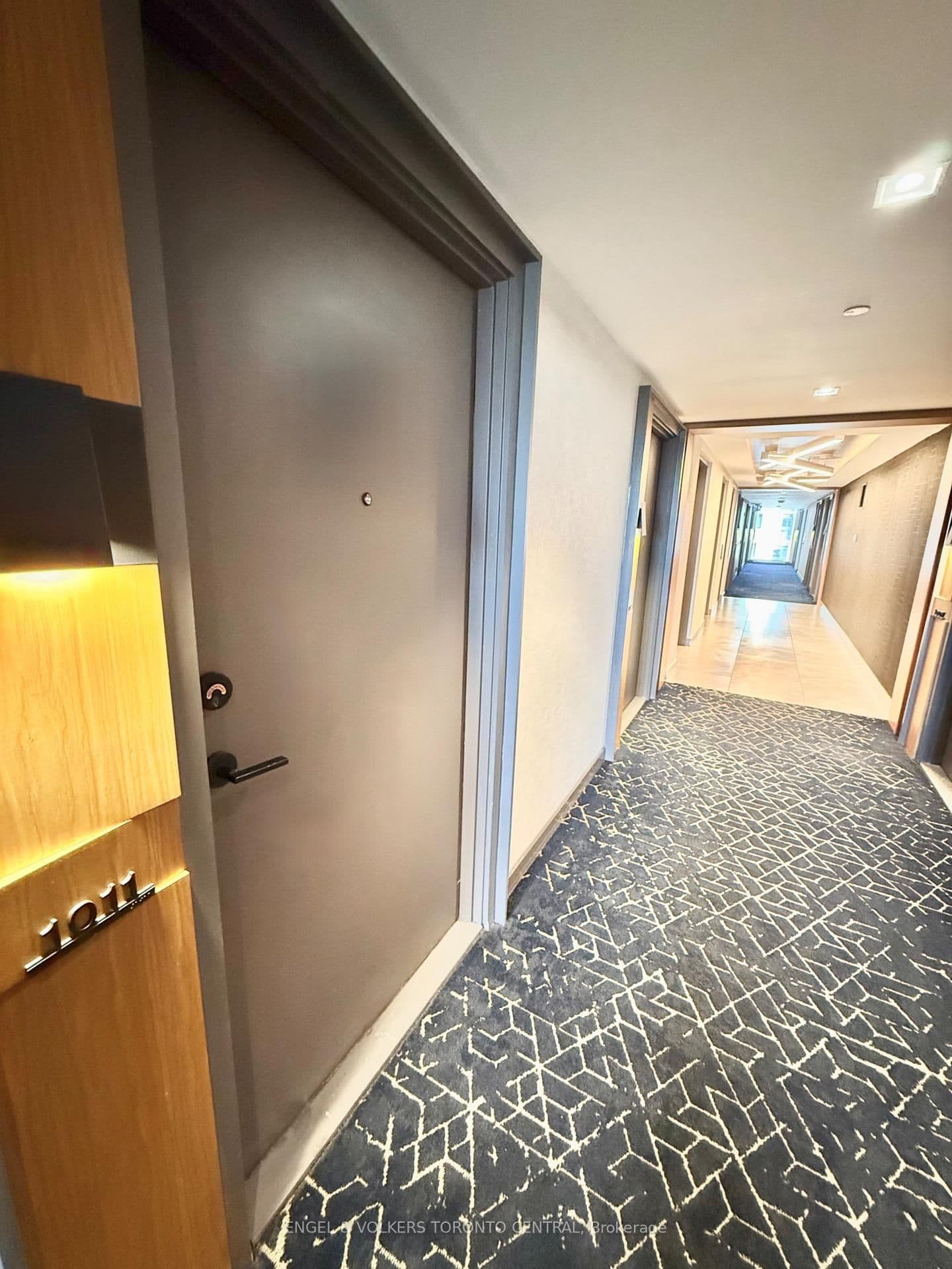20 Tubman Avenue, Unit 1011 thumbnail 4