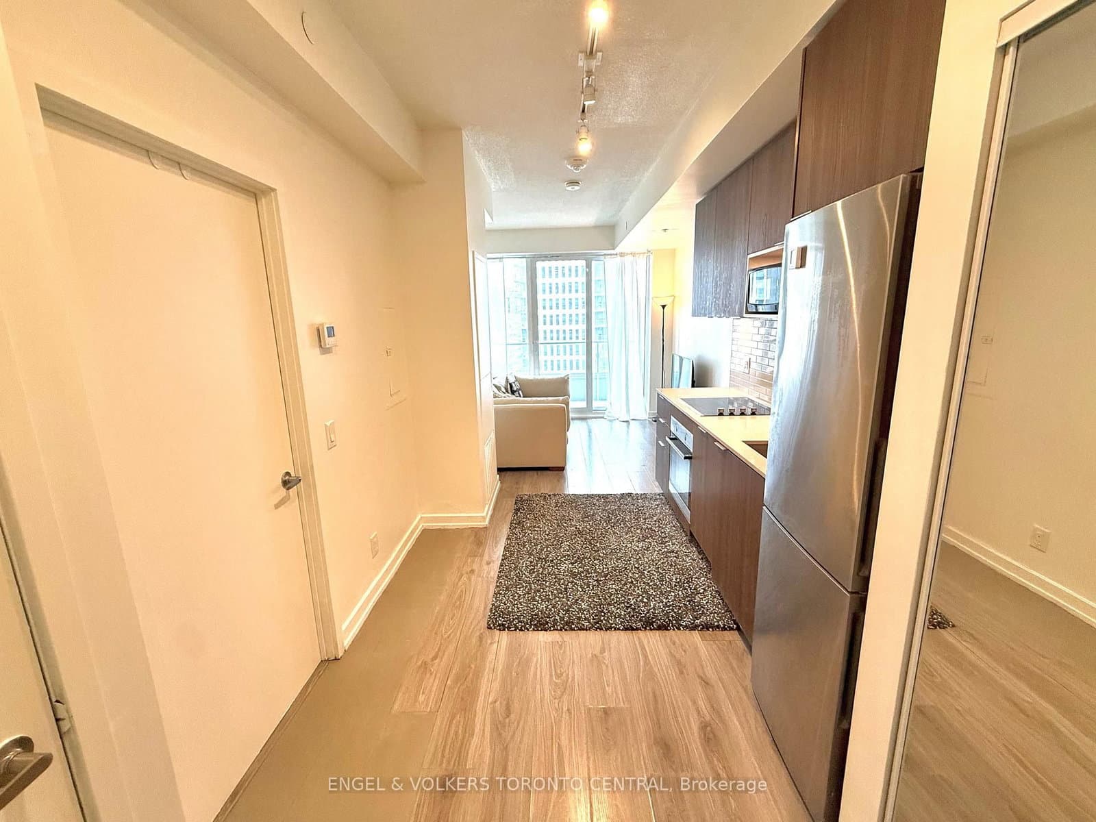 20 Tubman Avenue, Unit 1011 thumbnail 5
