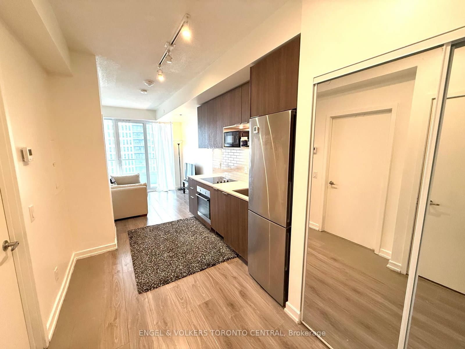 20 Tubman Avenue, Unit 1011 thumbnail 6