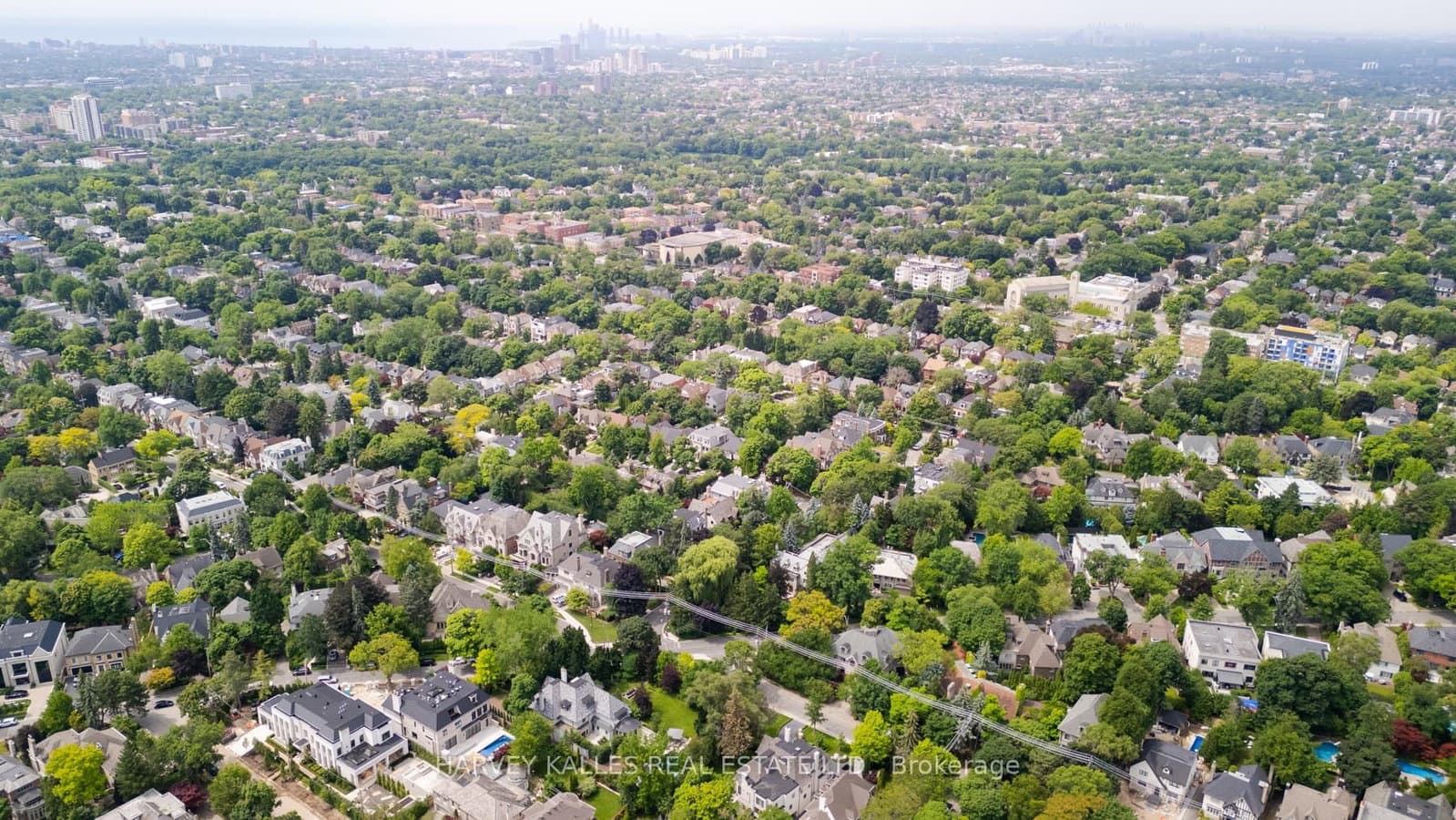412 Glenayr Road thumbnail 17