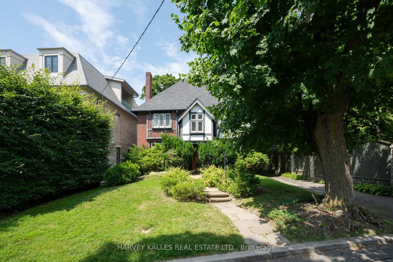 412 Glenayr Road thumbnail 2