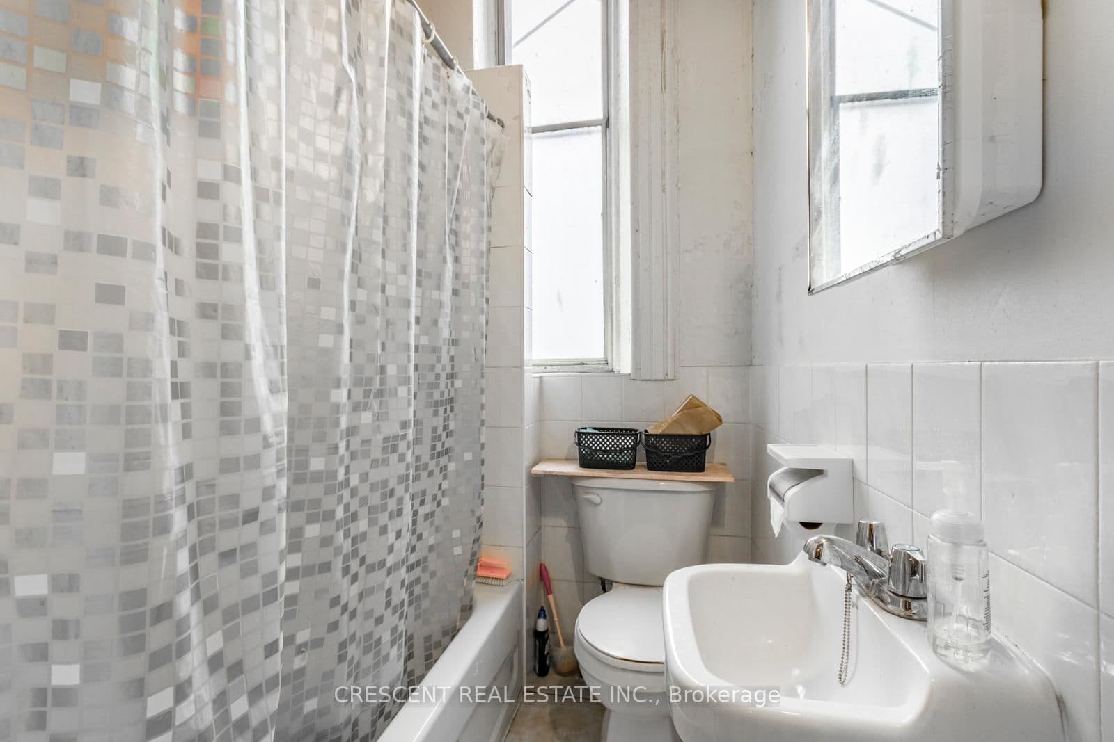 414 Queen Street W thumbnail 12