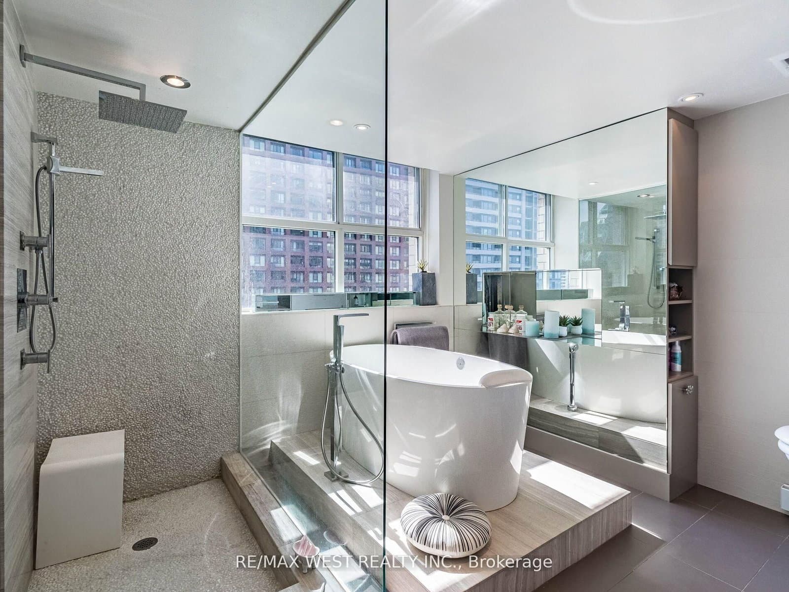 409 Bloor Street E, Unit Ph2 thumbnail 25
