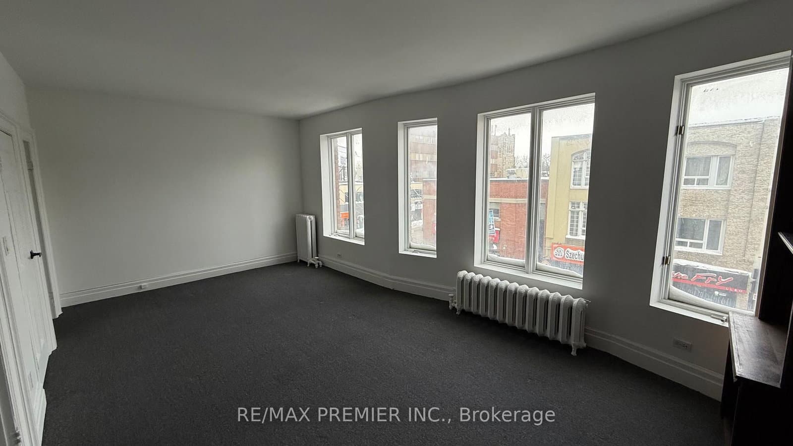 563 Bloor Street W thumbnail 12
