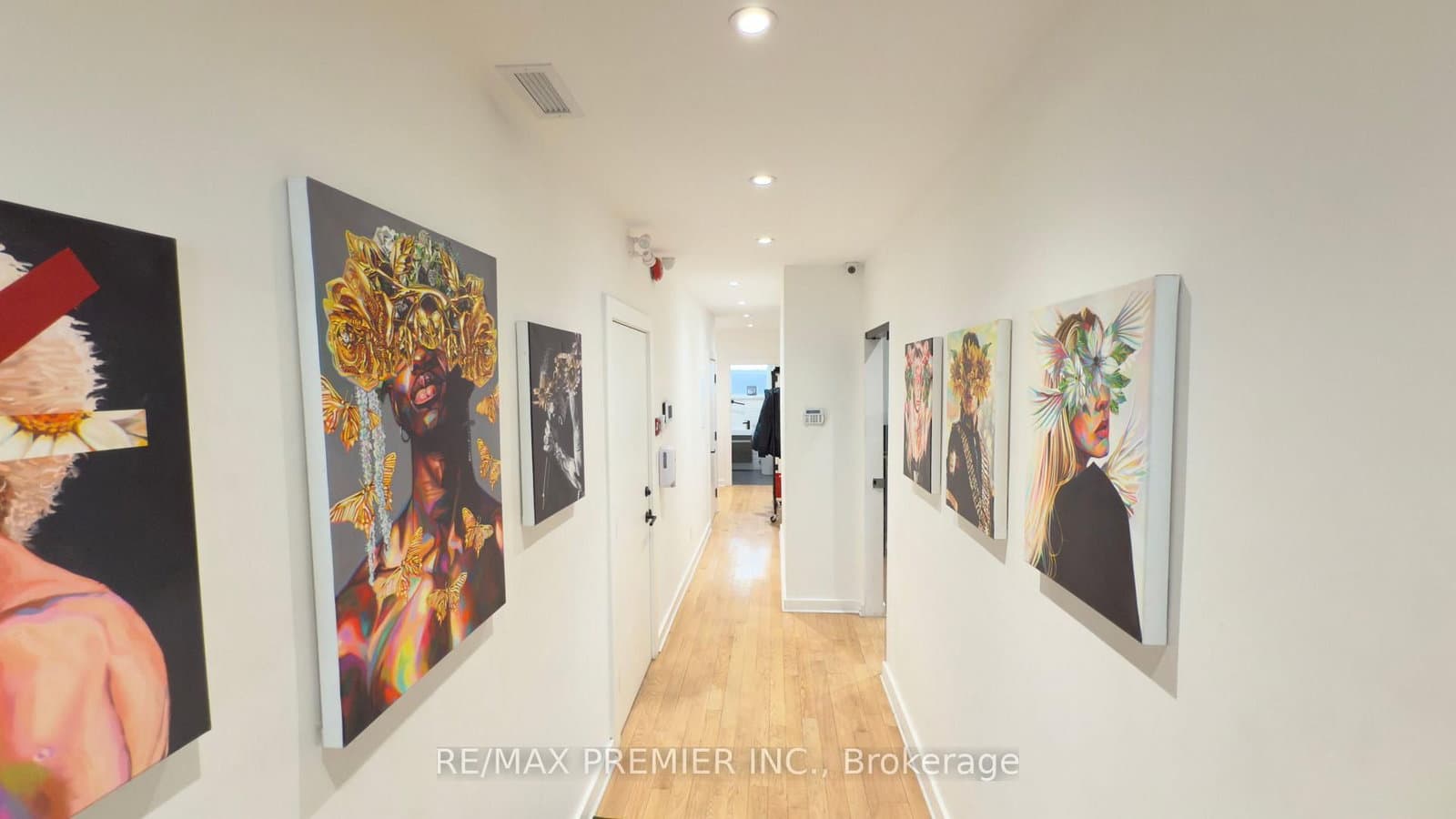 563 Bloor Street W thumbnail 9
