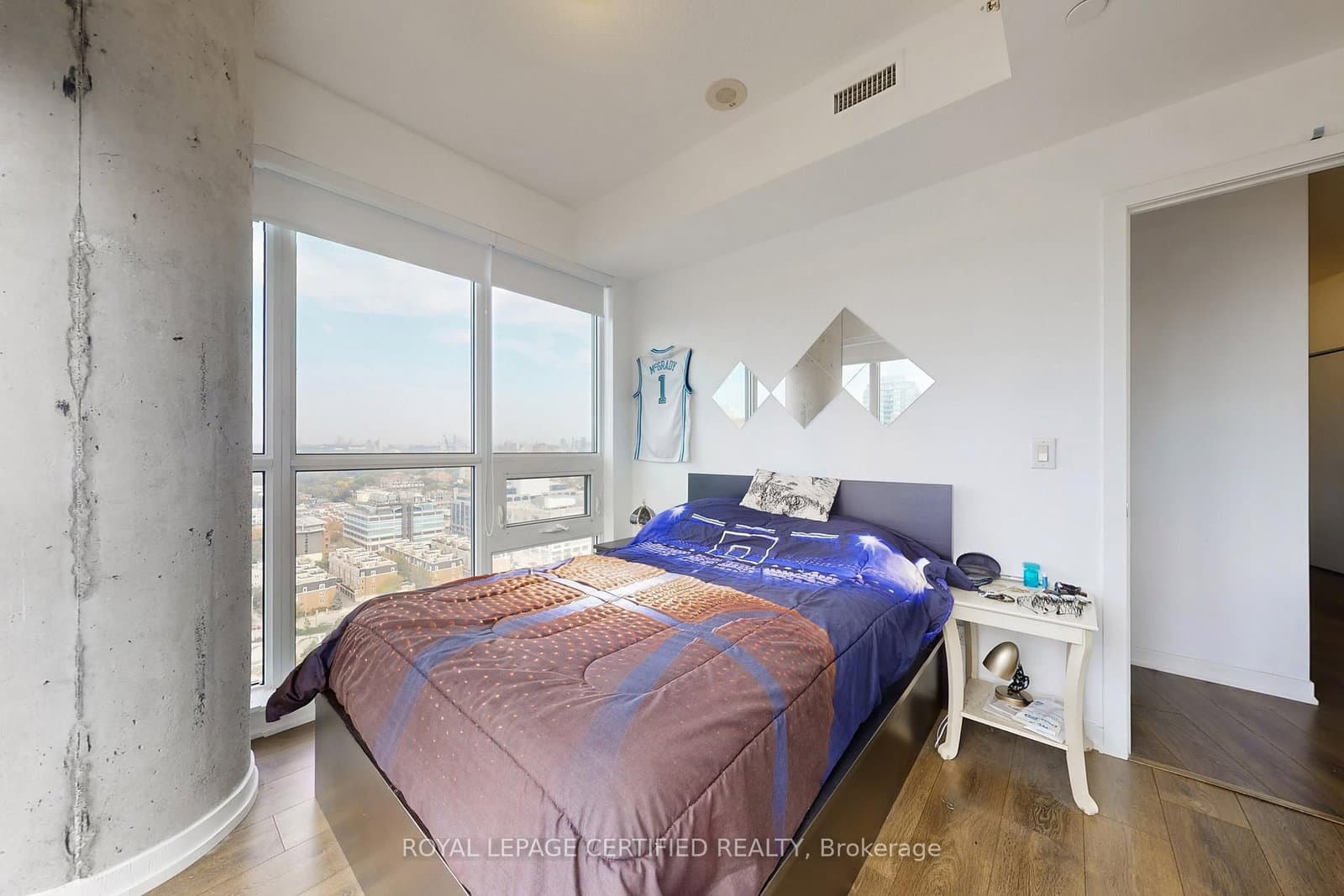 51 East Liberty Street, Unit 2003 thumbnail 20