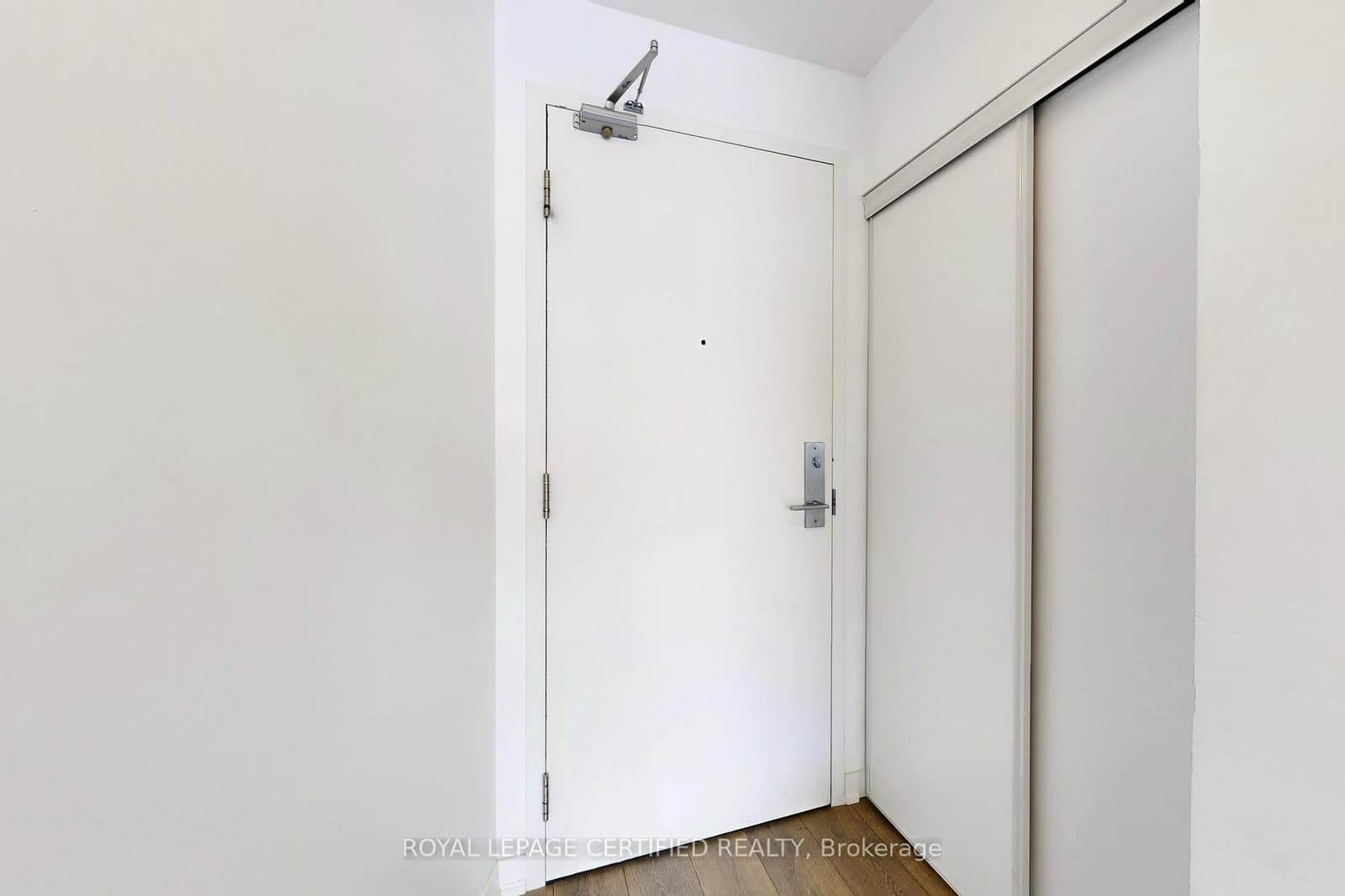 51 East Liberty Street, Unit 2003 thumbnail 27