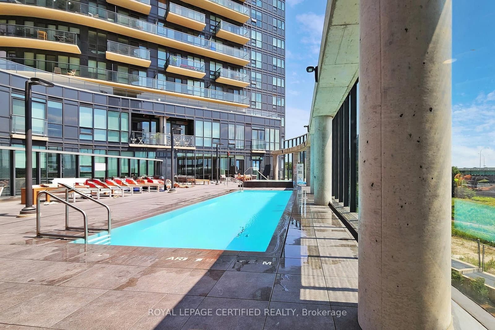 51 East Liberty Street, Unit 2003 thumbnail 42