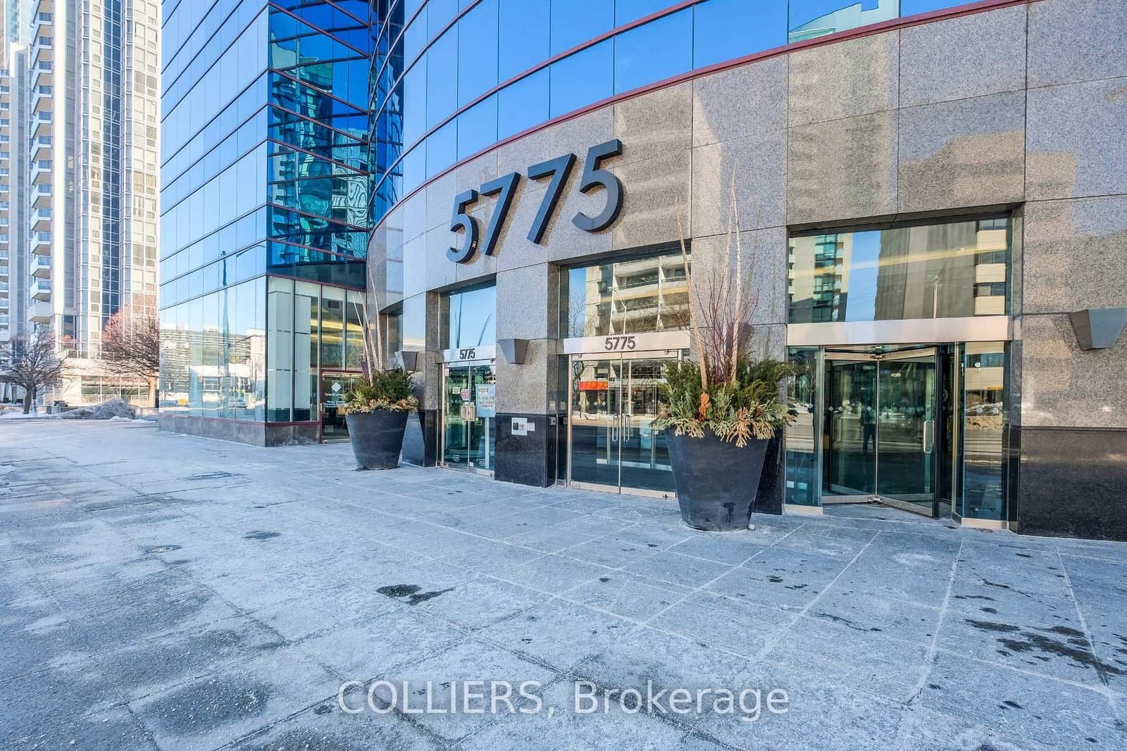 5775 Yonge Street, Unit 604 thumbnail 3