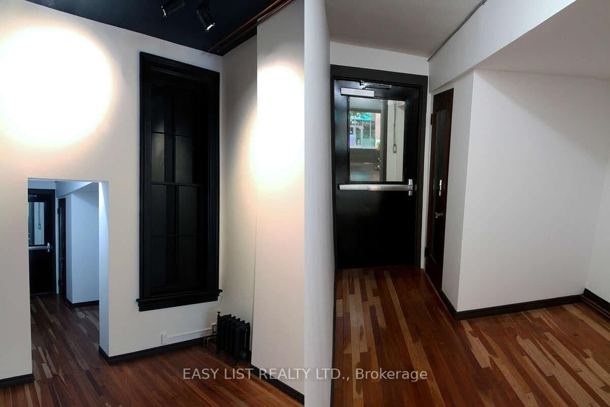 1174 Queen Street W thumbnail 4