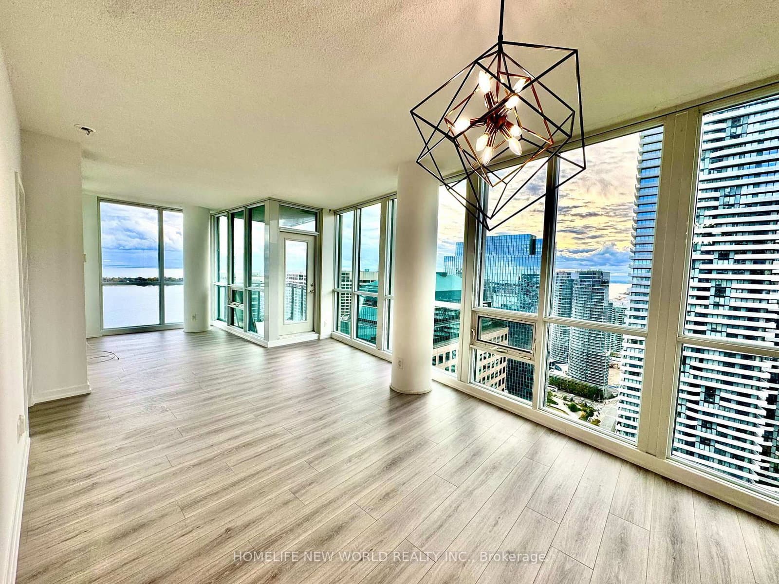 33 S BAY Street, Unit 3812 thumbnail 2
