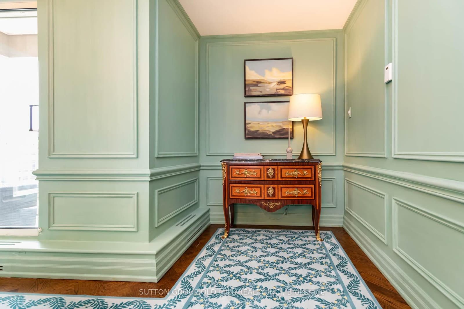 38 Avenue Road, Unit 700 thumbnail 15