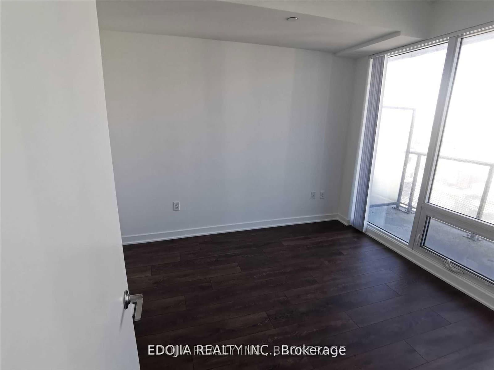 125 Blue Jays Way, Unit 4706 thumbnail 6