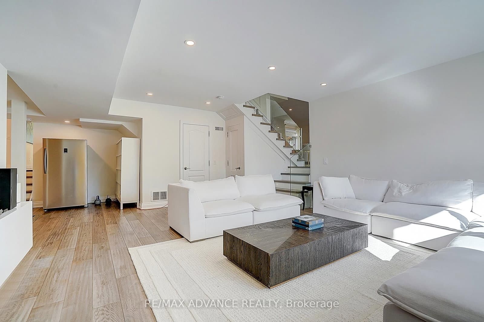 32 Brookfield Road thumbnail 19