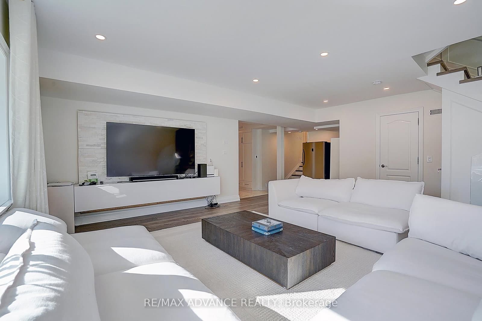 32 Brookfield Road thumbnail 20