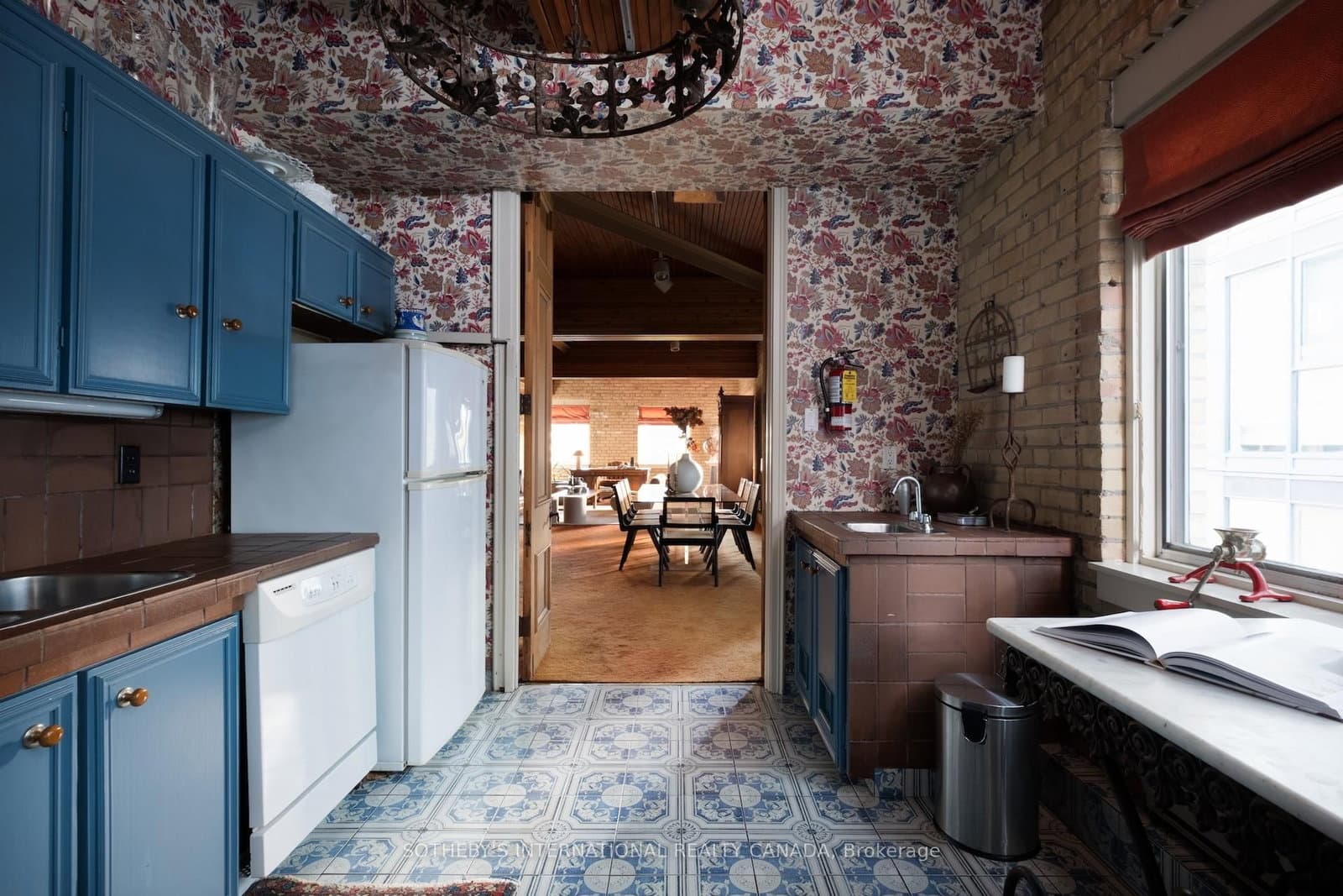 18 Gloucester Lane thumbnail 16
