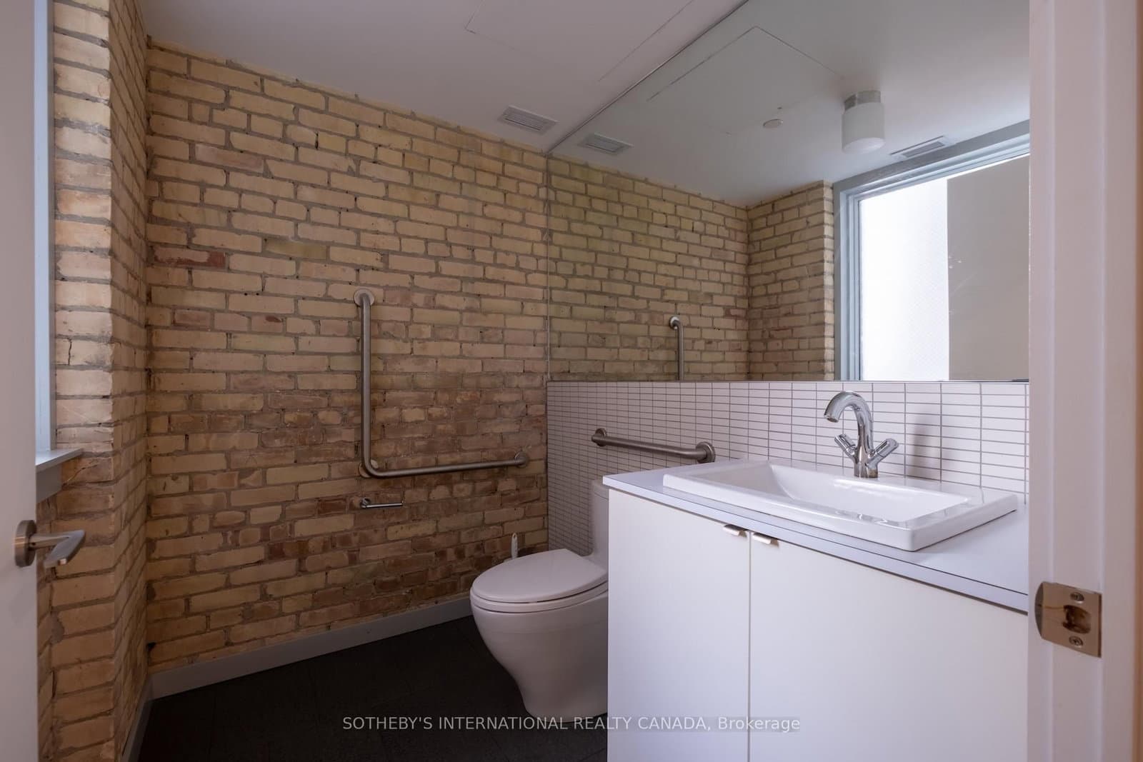 18 Gloucester Lane thumbnail 41