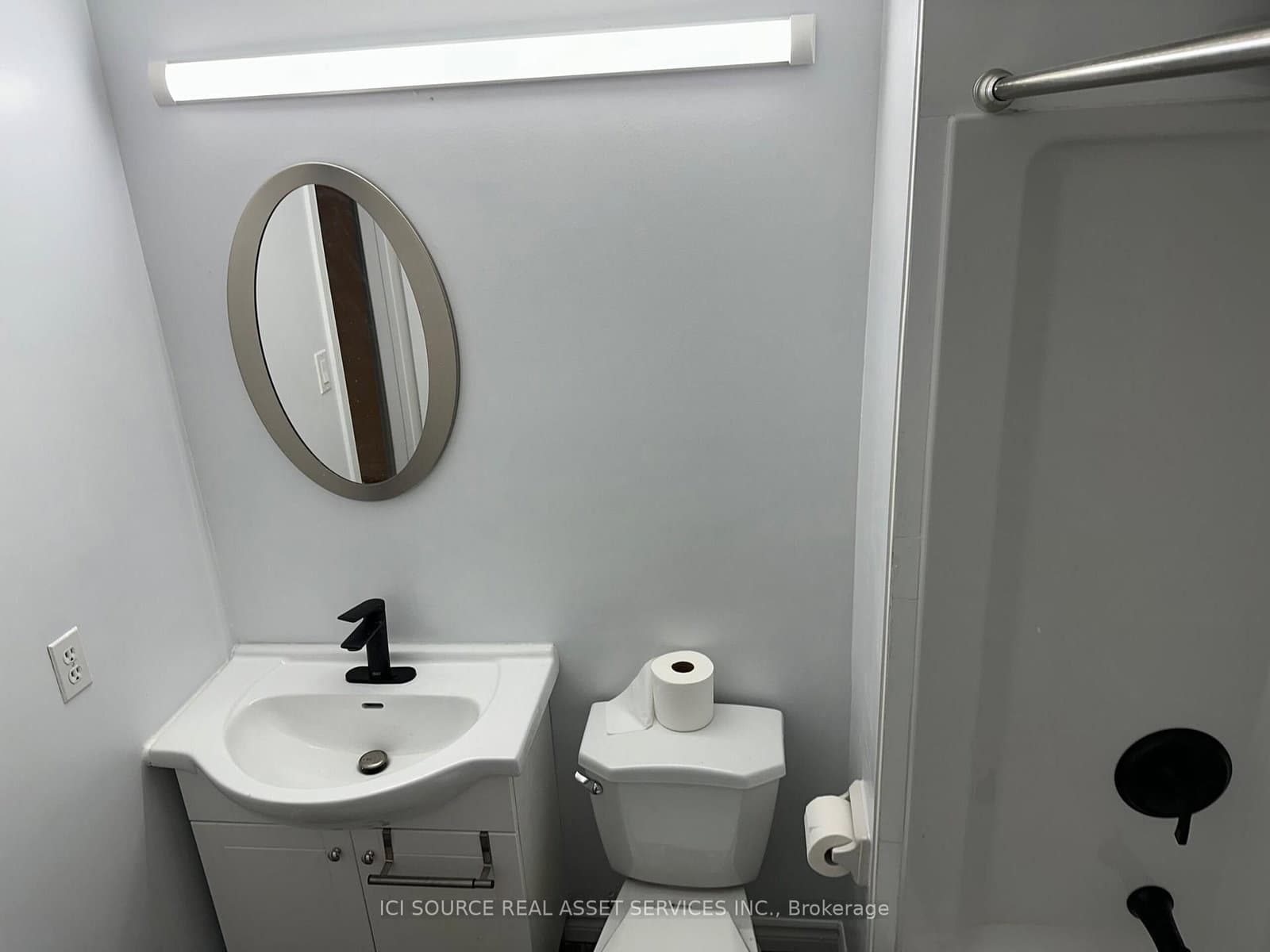155 Highland Crescent, Unit Lower thumbnail 4