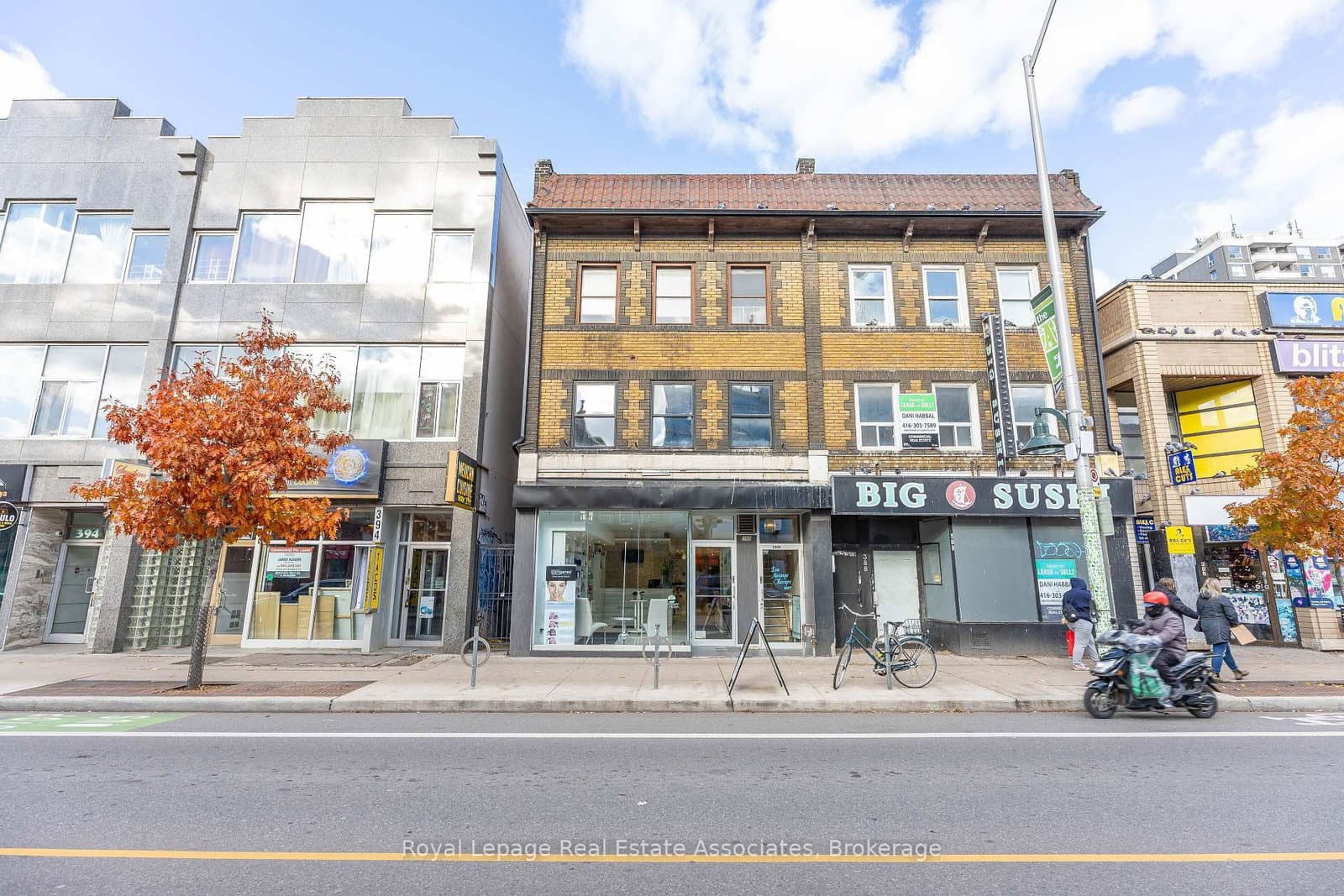 390 Bloor Street W - Image 1