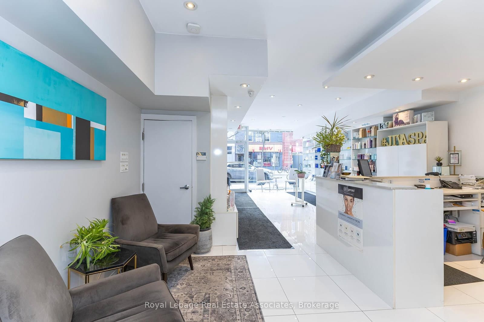 390 Bloor Street W thumbnail 22