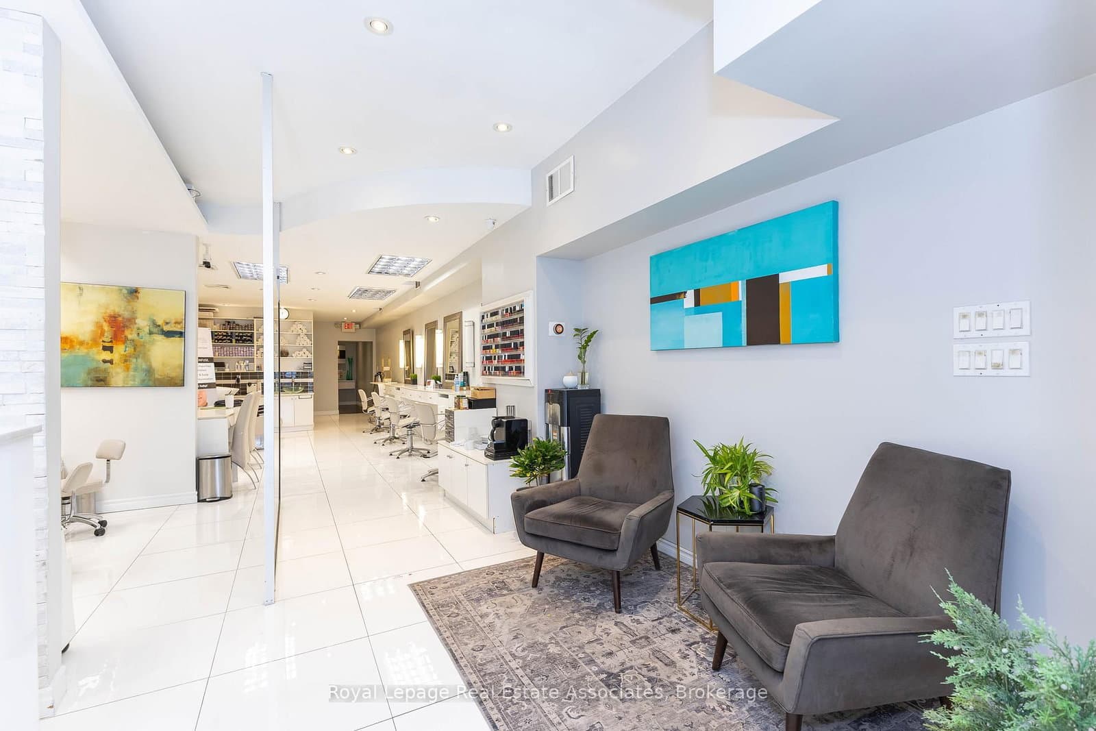 390 Bloor Street W thumbnail 29