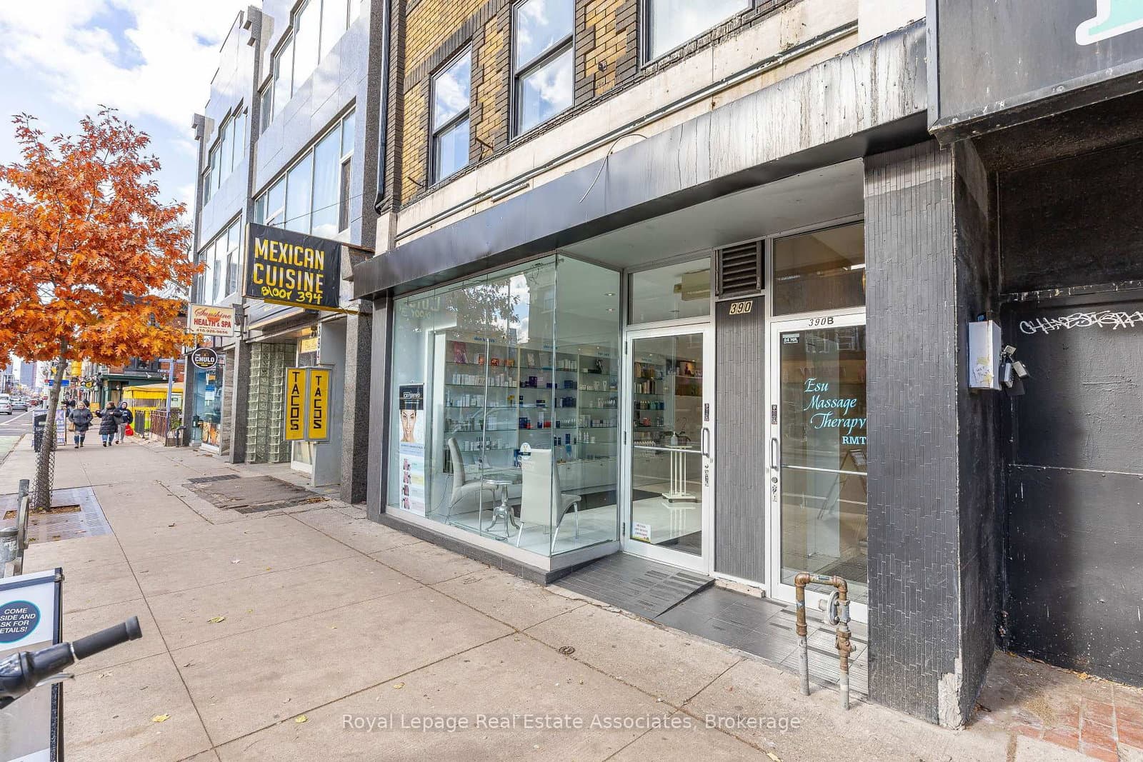 390 Bloor Street W thumbnail 31
