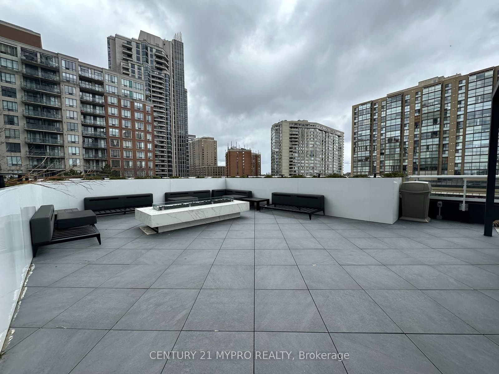 15 Holmes Avenue, Unit 1207 thumbnail 9