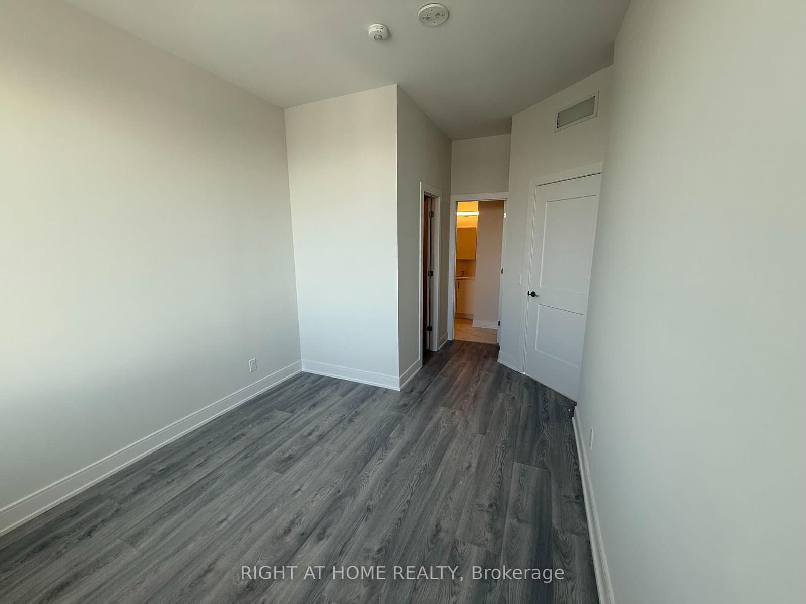 15 Ellerslie Avenue, Unit PH03 thumbnail 16