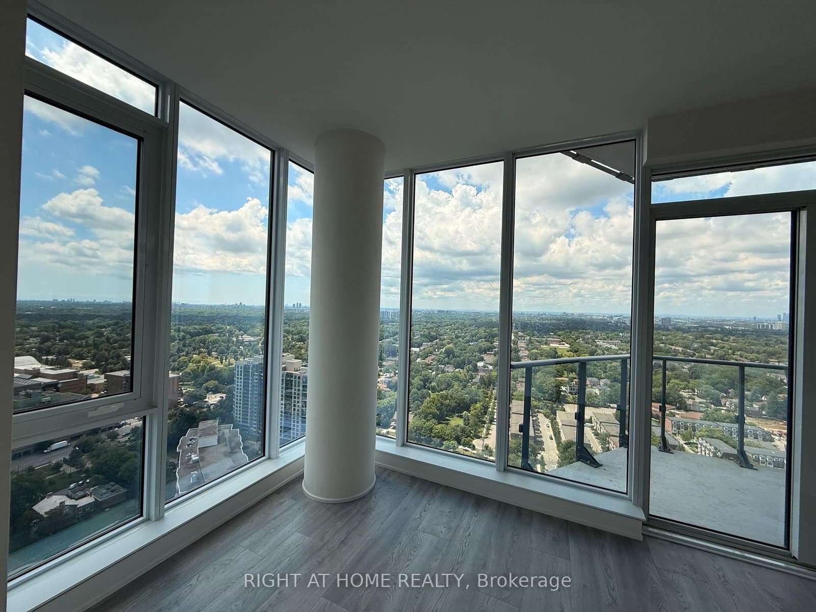 15 Ellerslie Avenue, Unit PH03 thumbnail 8