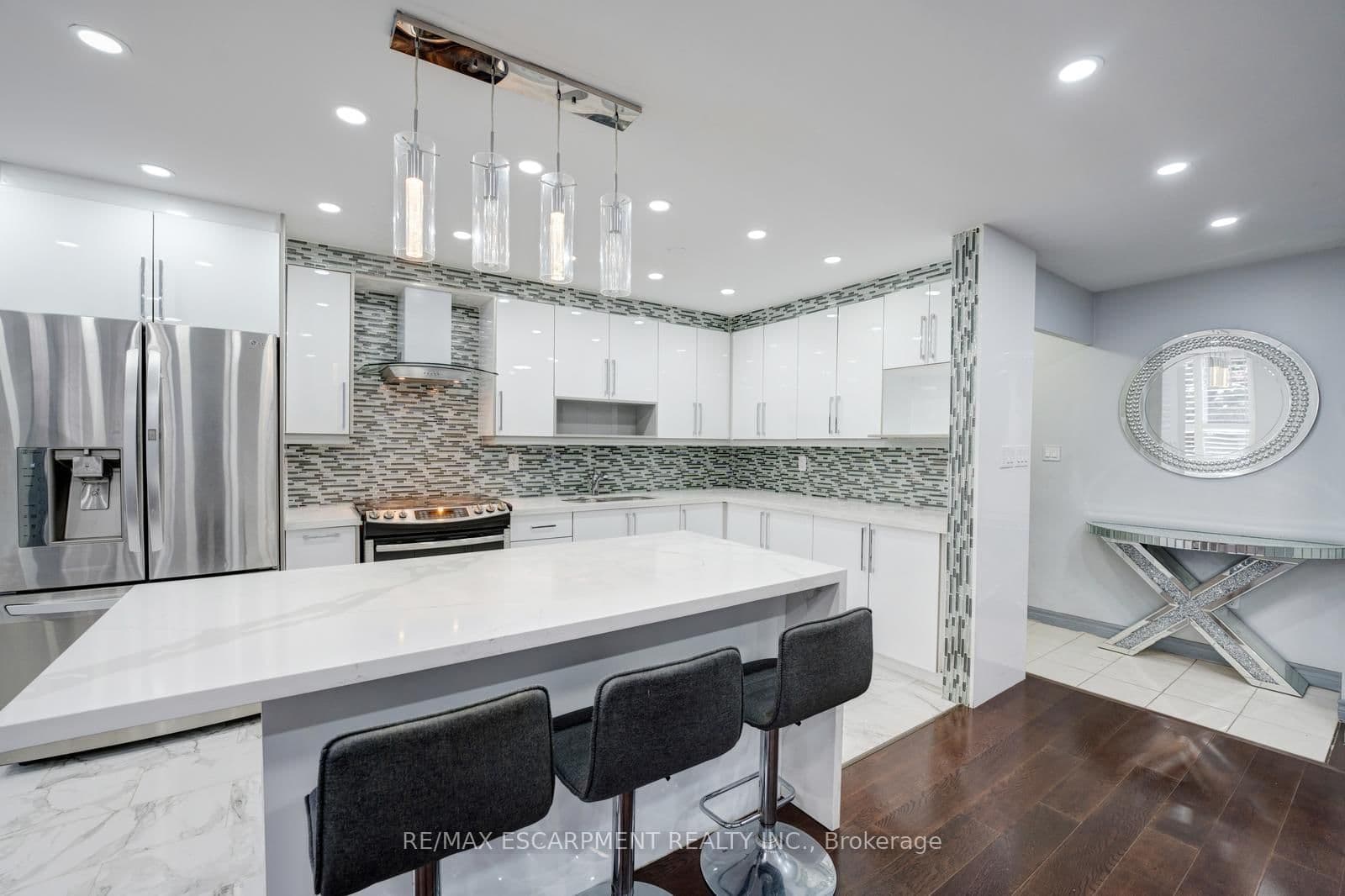 10 Edgecliff Golfway, Unit 206 thumbnail 7