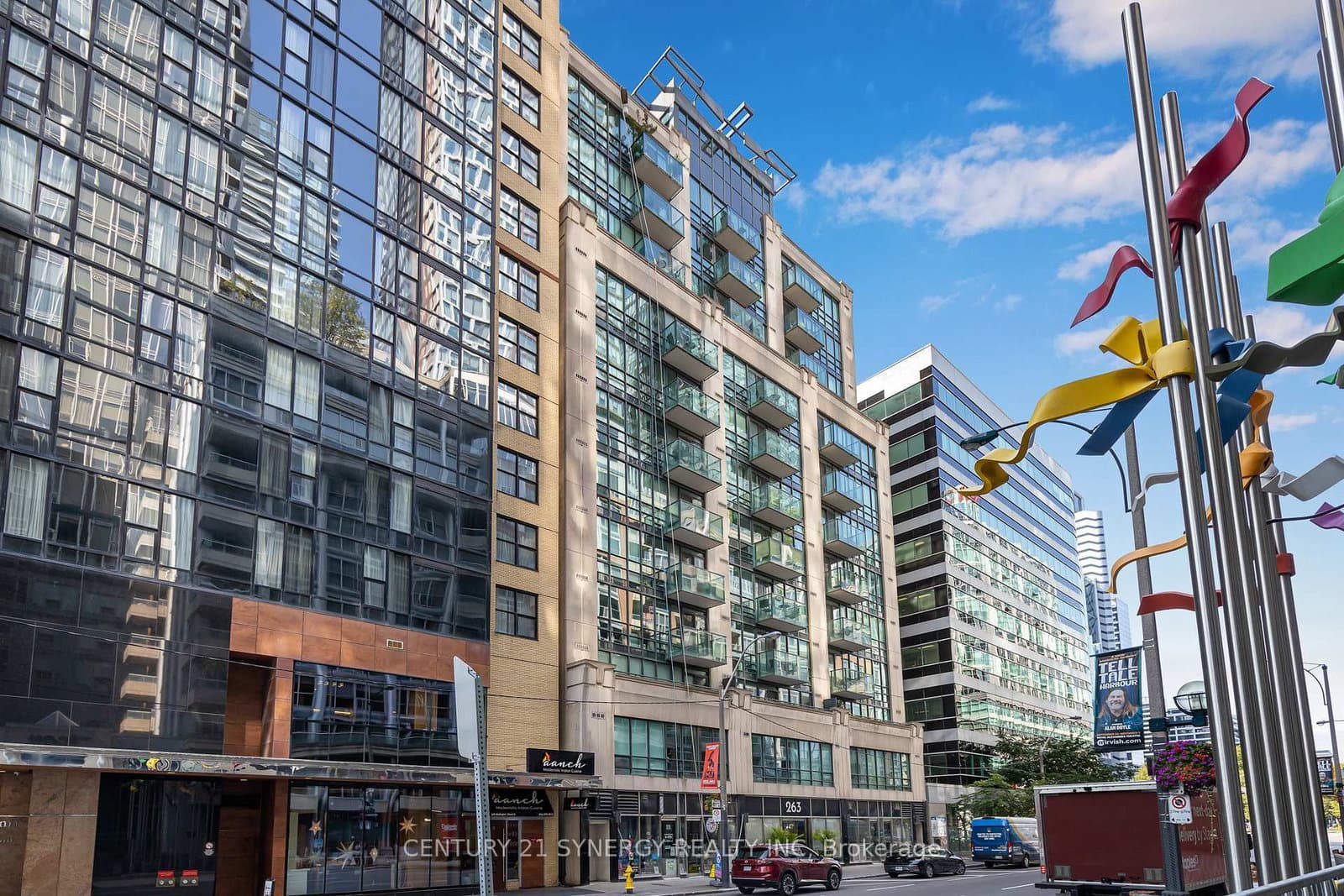 263 Wellington Street W, Unit 306 - Image 1