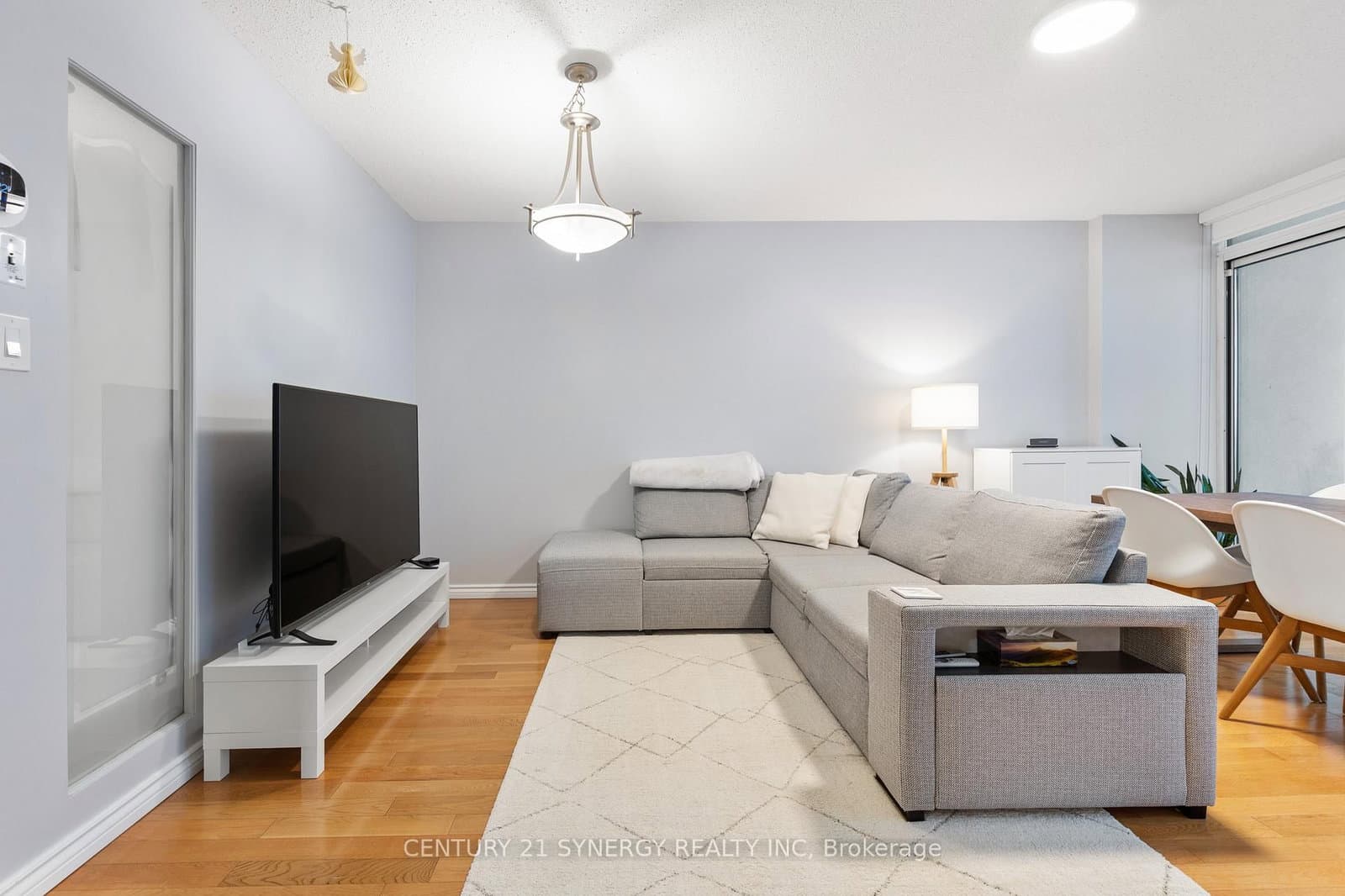 263 Wellington Street W, Unit 306 thumbnail 10