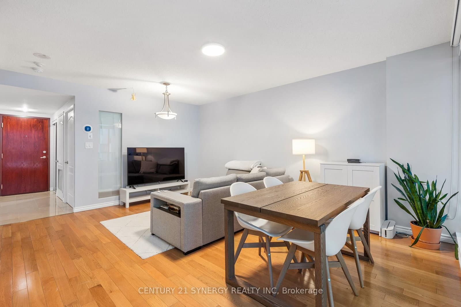 263 Wellington Street W, Unit 306 thumbnail 11