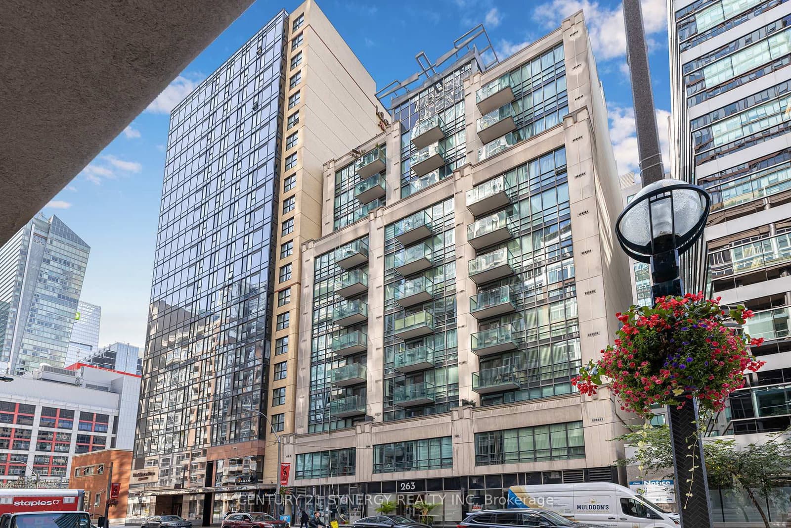 263 Wellington Street W, Unit 306 thumbnail 2