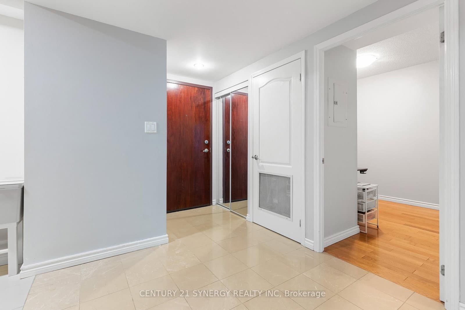 263 Wellington Street W, Unit 306 thumbnail 25