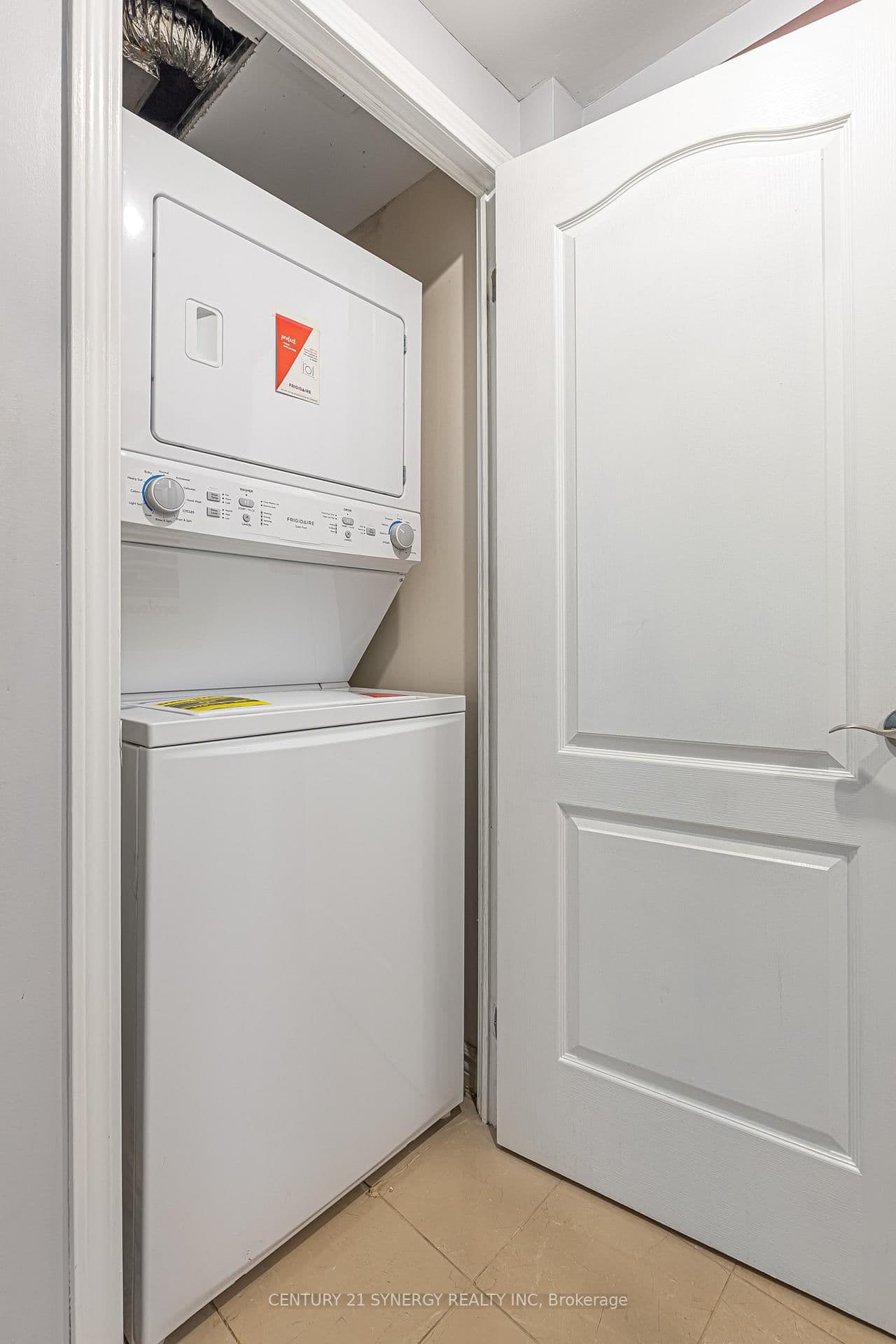 263 Wellington Street W, Unit 306 thumbnail 26