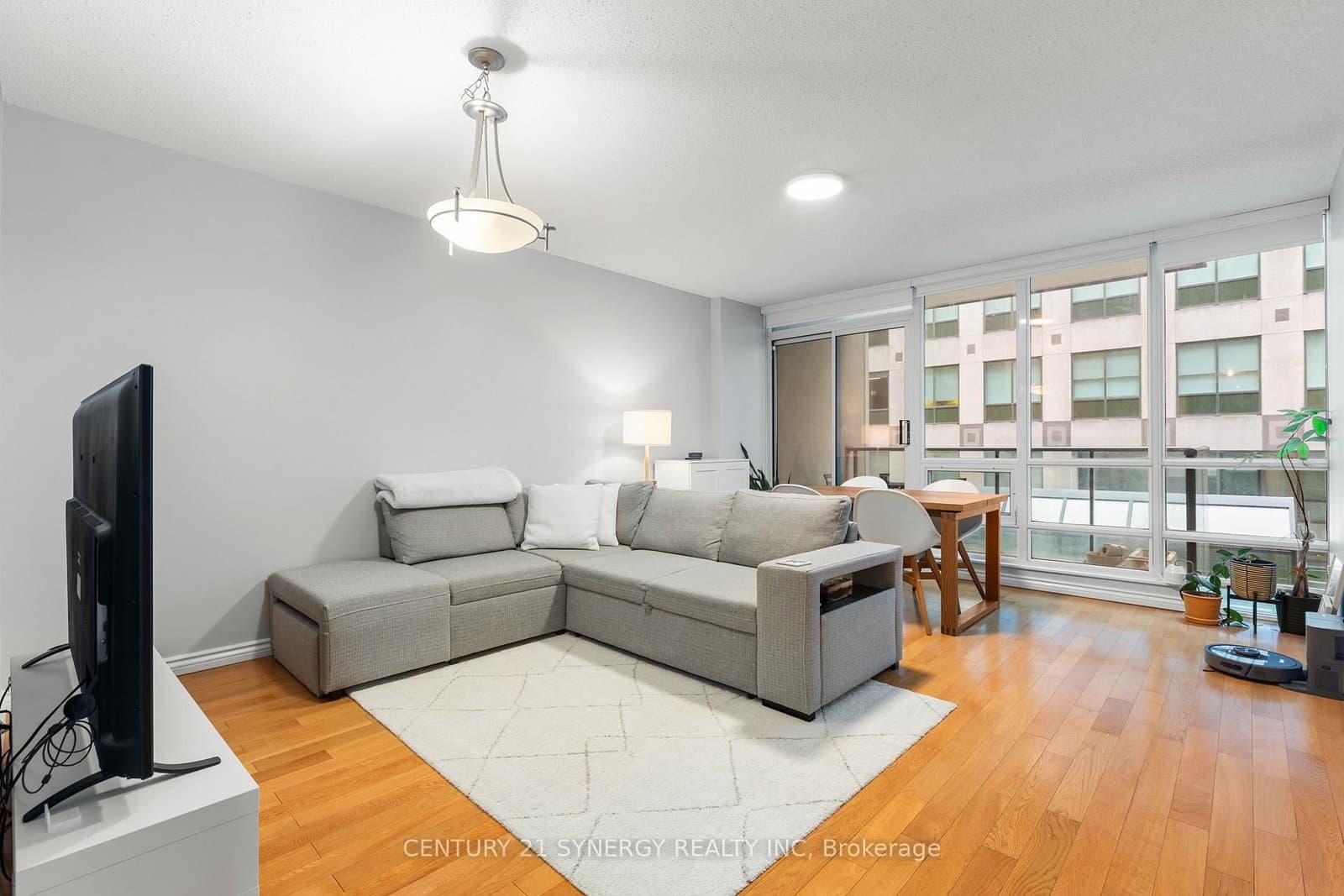 263 Wellington Street W, Unit 306 thumbnail 5