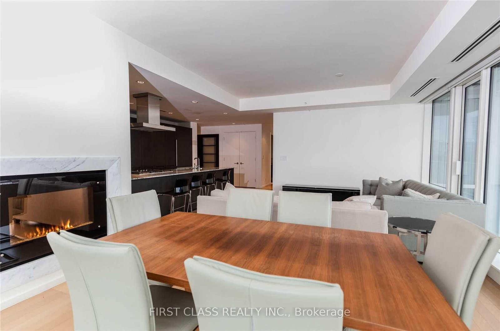 180 University Avenue, Unit 4106 thumbnail 7